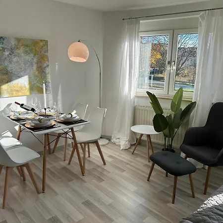 Apartmán Beluna Living - Business&family - 200m Zum Schlosseingang, Parkplatz, Smarttv, Netflix, Waschmaschine, 24h Checkin, 41qm, Wlan