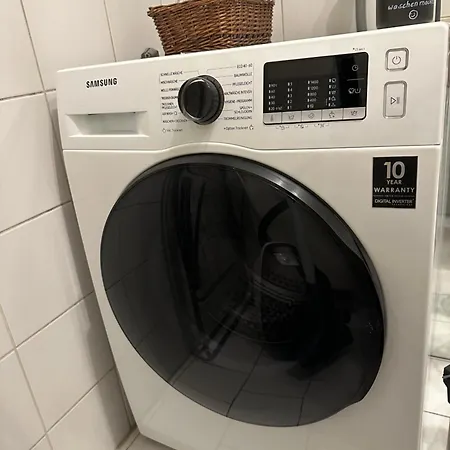 Beluna Living - Business&family - 200m Zum Schlosseingang, Parkplatz, Smarttv, Netflix, Waschmaschine, 24h Checkin, 41qm, Wlan Apartmán