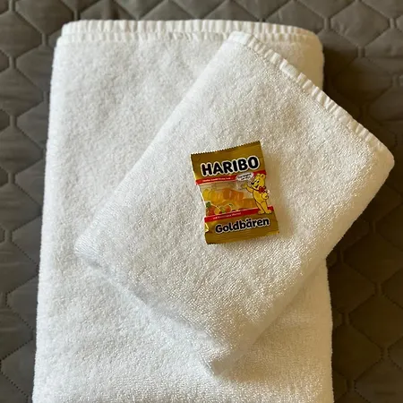 Bella - Business&family - 200m Zum Schlosseingang, Parkplatz, Smarttv, Netflix, Waschmaschine, 24h Checkin, 41qm, Wlan Ludwigsburg